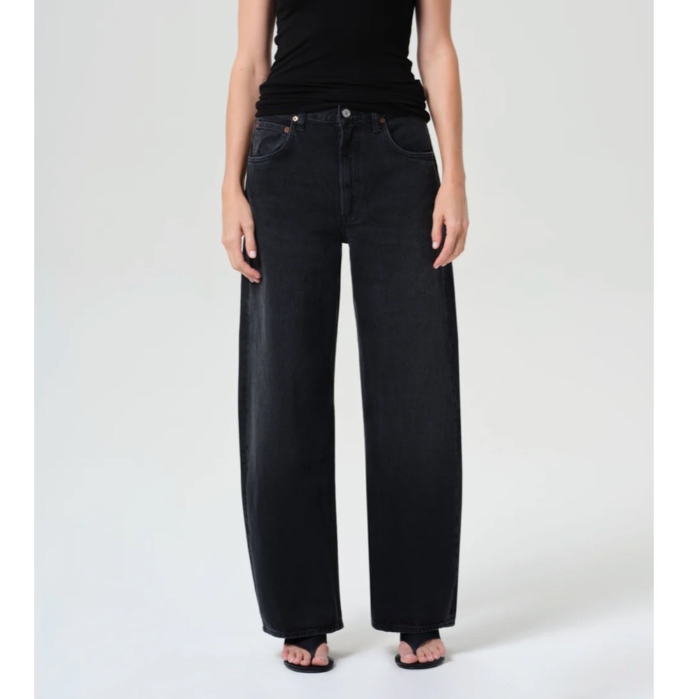 Agolde Low Curve (weightless) jeans in black tar